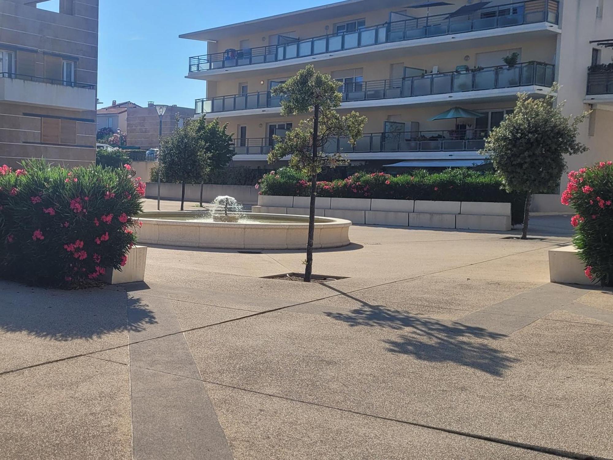 Appart Avec Piscine Casino Plein Air Et Plage Λα Σιοτά Εξωτερικό φωτογραφία